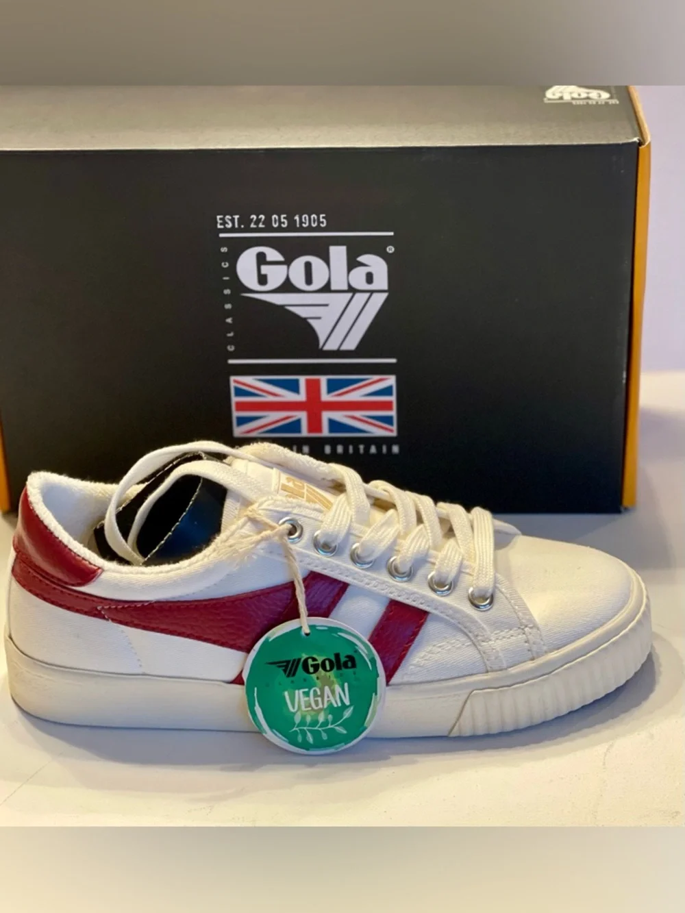 NIB GOLA VEGAN CLASSICS WOMENS TENNIS MARK COX SNEAKERS SIZE 5 - Picture 1 of 12